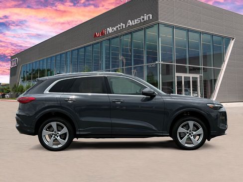 Certified 2025 Audi Q5 Premium w/ Premium Plus AWD/4WD image 6