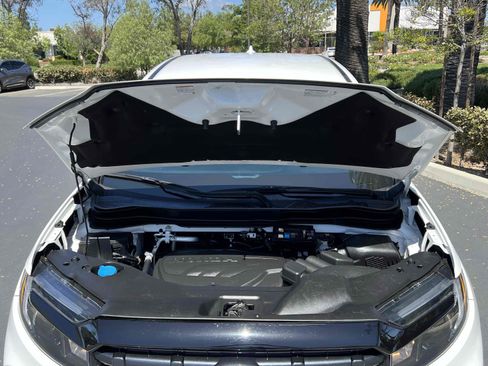 Used 2025 Honda Ridgeline Sport image 11