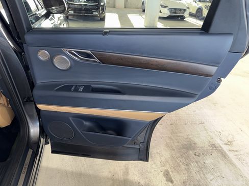 Used 2022 Genesis GV80 3.5T w/ Advanced Package 06 image 11