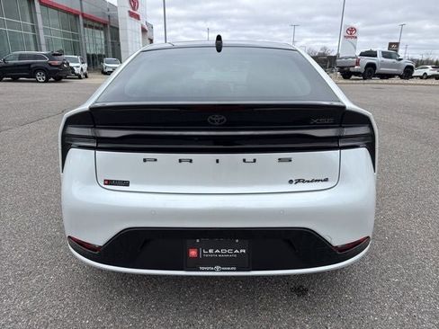 Used 2024 Toyota Prius Prime Premium image 10