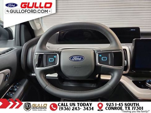 Used 2025 Ford Expedition Max Active image 12
