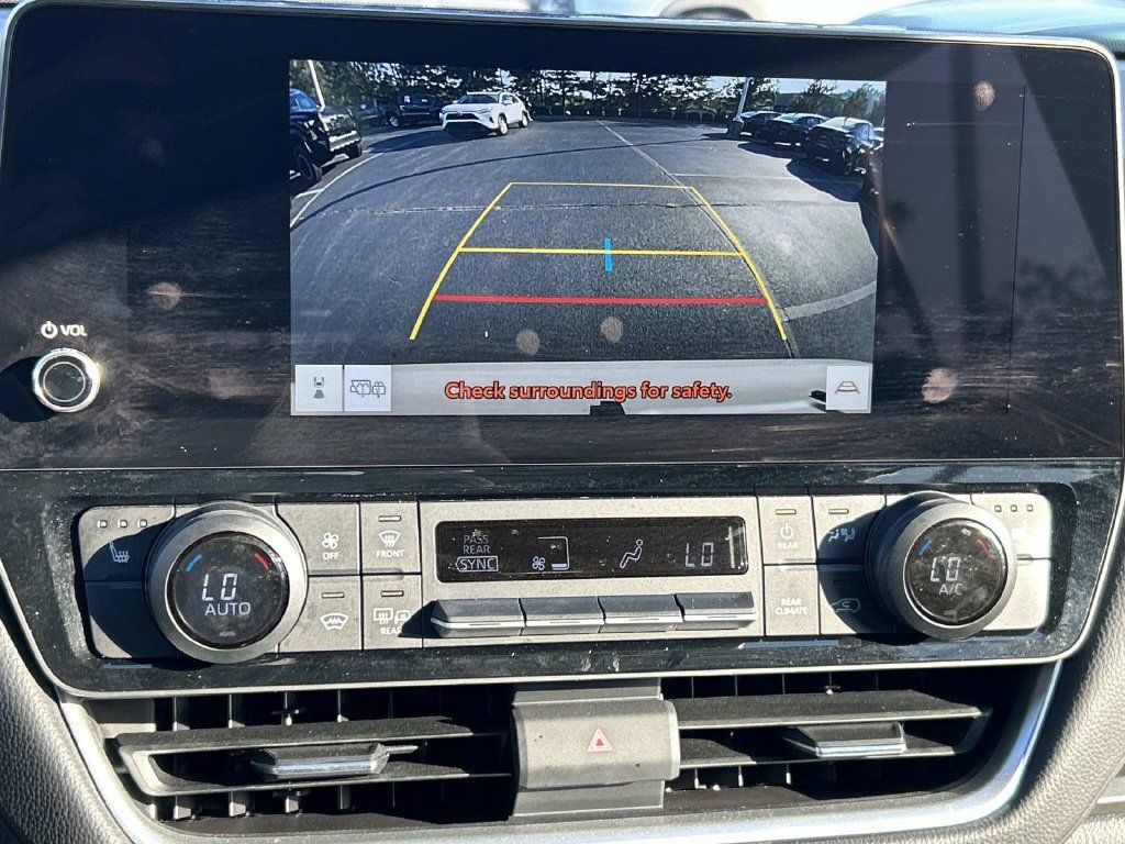 Used 2026 Toyota Grand Highlander XLE FWD image 40