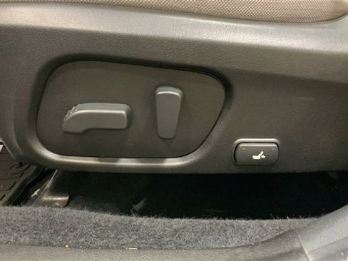 Used 2018 Subaru Forester 2.5i Premium w/ All-Weather Package image 27