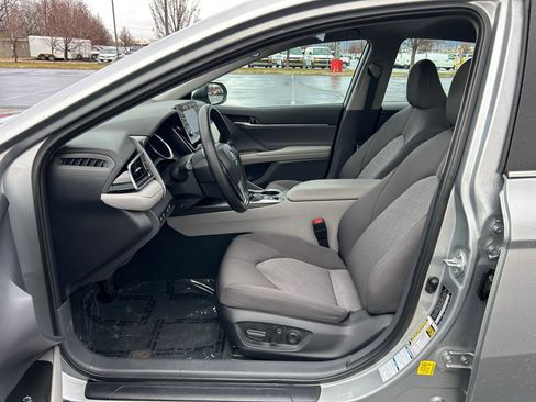 Used 2024 Toyota Camry LE image 11