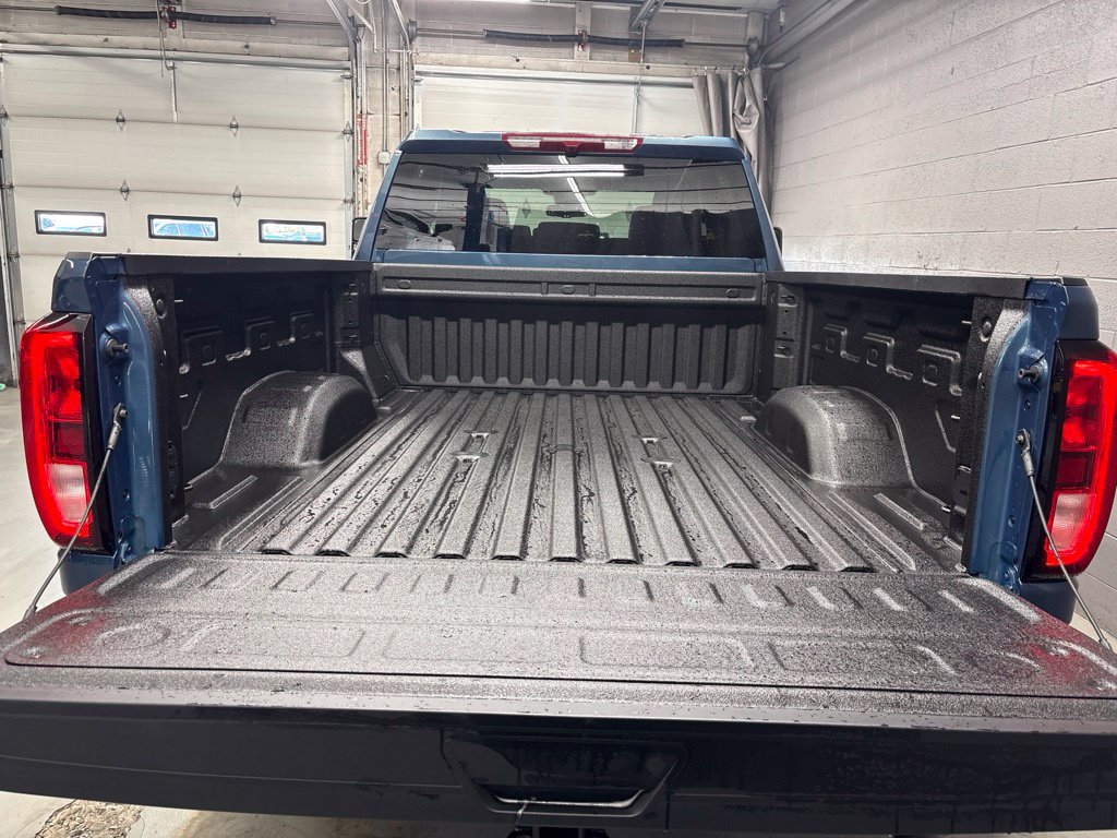 New 2026 GMC Sierra 2500 Pro w/ 1SA Pro Safety Plus Package AWD/4WD image 19