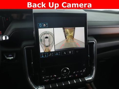 Used 2025 GMC Yukon Denali w/ Denali Reserve Package image 28