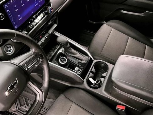 Used 2023 Chevrolet Colorado Trail Boss w/ Technology Package AWD/4WD image 17