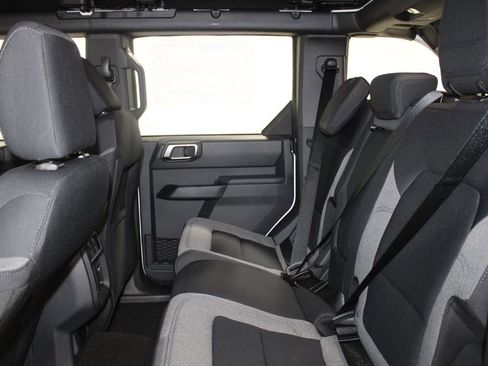 New 2025 Ford Bronco 4-Door image 17