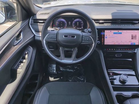 New 2026 Jeep Grand Cherokee L 4WD image 16