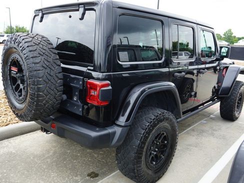 Used 2018 Jeep Wrangler Unlimited Rubicon AWD/4WD image 6