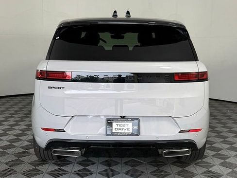 New 2026 Land Rover Range Rover Sport Dynamic SE AWD/4WD image 7