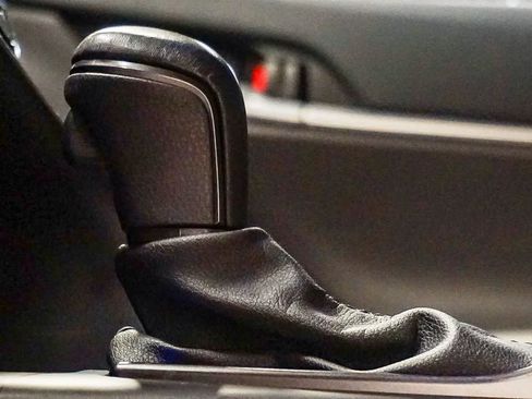 Used 2023 Toyota Camry SE w/ Audio Upgrade Package image 20