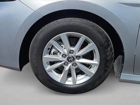 Used 2025 Toyota Camry LE FWD image 29