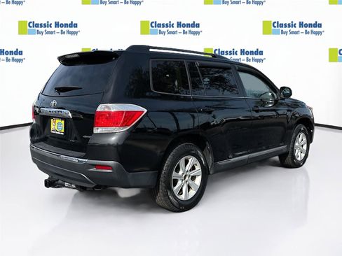 Used 2013 Toyota Highlander Plus AWD/4WD image 5