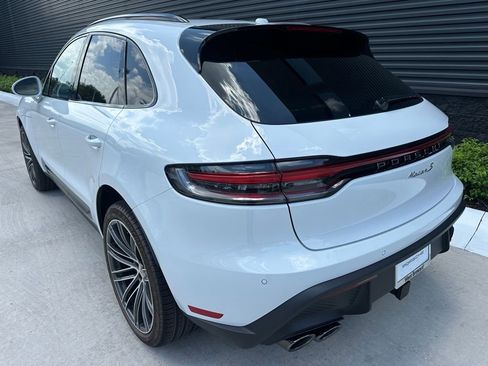 Used 2025 Porsche Macan S AWD/4WD image 3