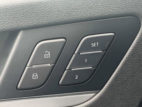 Used 2020 Audi Q5 2.0T Premium w/ Titanium Sport Package image 18