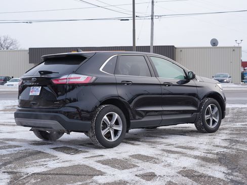 Used 2023 Ford Edge SEL w/ Convenience Package image 3