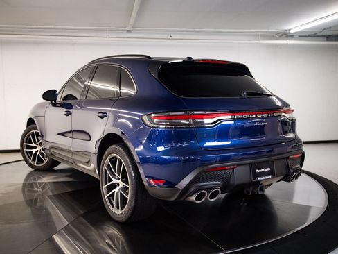 Certified 2024 Porsche Macan AWD/4WD image 3
