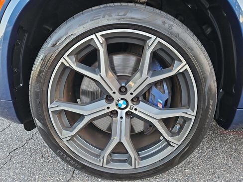 Used 2019 BMW X5 xDrive50i w/ M Sport Package image 31