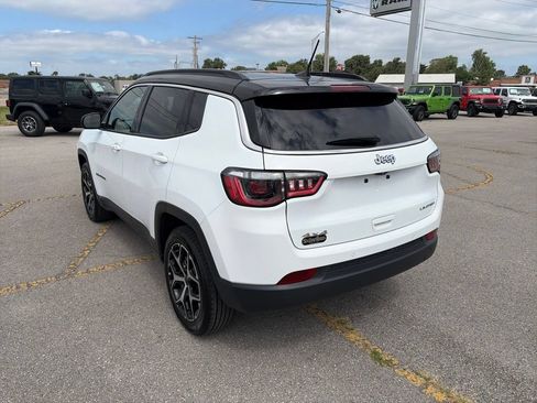 Used 2025 Jeep Compass Limited AWD/4WD image 4