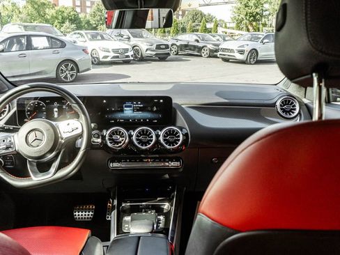 Used 2022 Mercedes-Benz GLA 250 4MATIC image 7