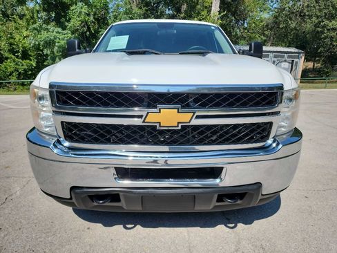 Used 2014 Chevrolet Silverado 2500 W/T RWD image 2