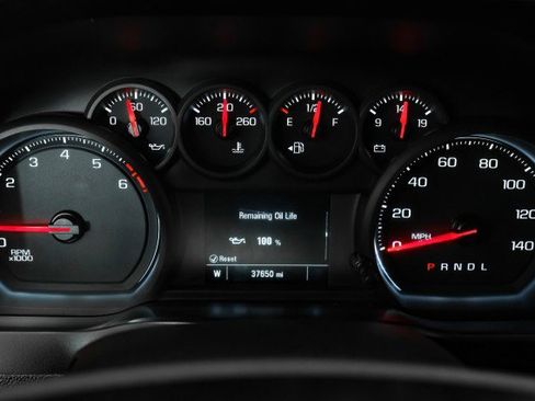 Used 2019 Chevrolet Silverado 1500 Custom w/ Custom Value Package image 16