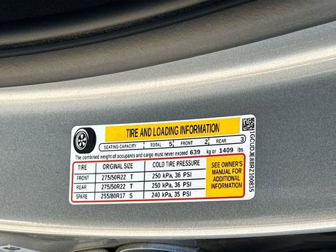 Used 2024 Chevrolet Silverado 1500 High Country image 32