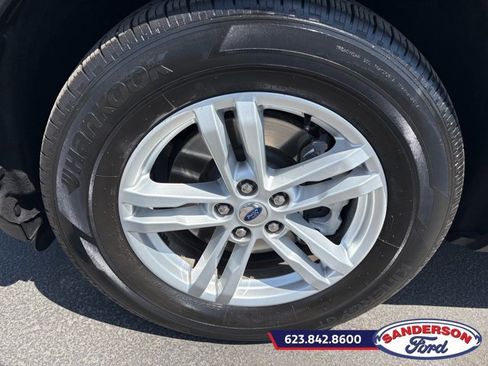 Certified 2024 Ford Explorer XLT RWD image 10