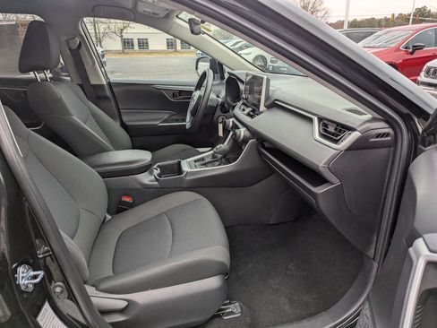 Used 2025 Toyota RAV4 LE image 19