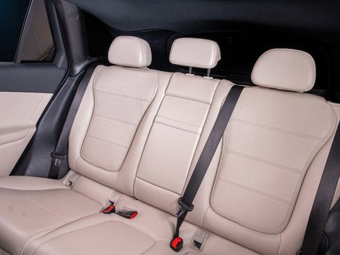 New 2026 Mercedes-Benz GLC 300 4MATIC image 23