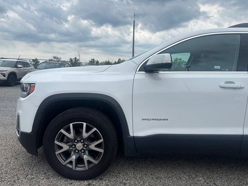 Used 2023 GMC Acadia SLT AWD/4WD image 4