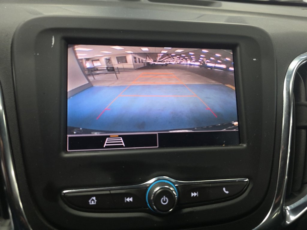 Used 2024 Chevrolet Equinox LT FWD image 15