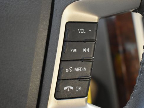 Used 2012 Ford Fusion SEL image 20