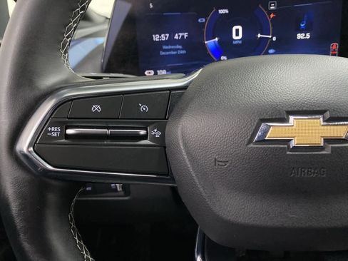 Used 2025 Chevrolet Equinox EV LT w/ Convenience Package image 20