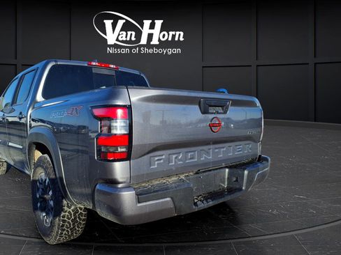 Used 2024 Nissan Frontier PRO-4X image 47