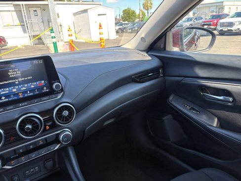Used 2025 Nissan Sentra SV FWD image 28
