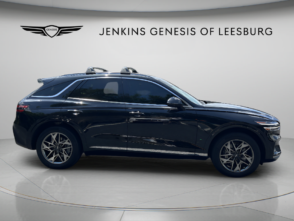 Used 2023 Genesis GV70 2.5T w/ Select Package AWD/4WD image 3