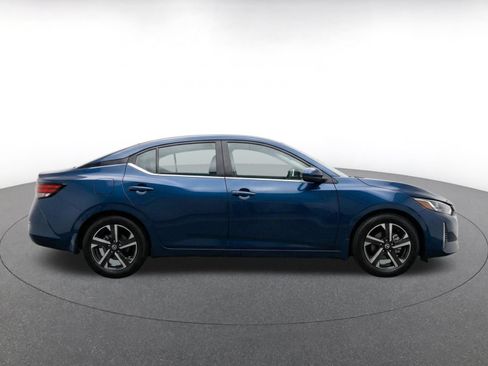 Used 2025 Nissan Sentra SV FWD image 14