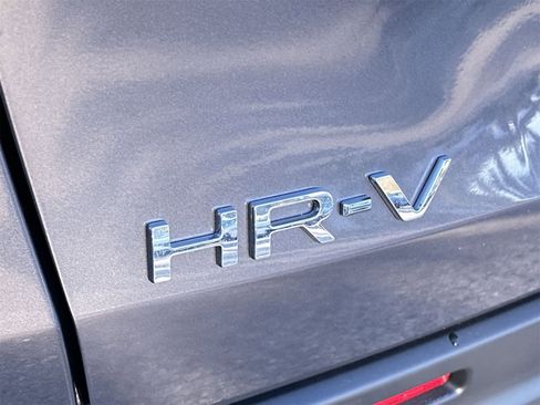 Used 2024 Honda HR-V LX image 11