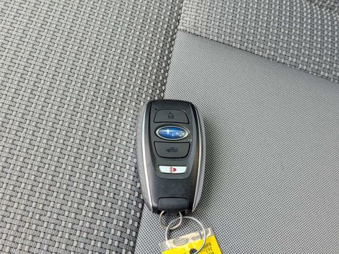 Used 2025 Subaru Outback Premium AWD/4WD image 29