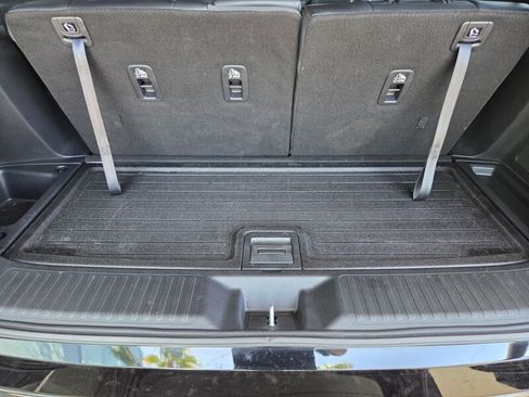 Used 2025 Honda Pilot Black Edition image 18