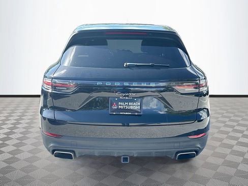 Used 2019 Porsche Cayenne Base image 7
