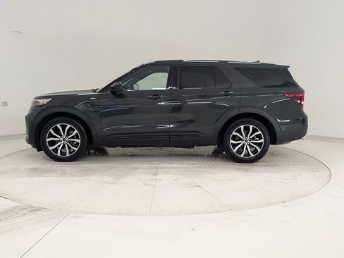 Certified 2022 Ford Explorer ST-Line image 2