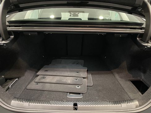 Used 2024 BMW i5 eDrive40i w/ Premium Package RWD image 27