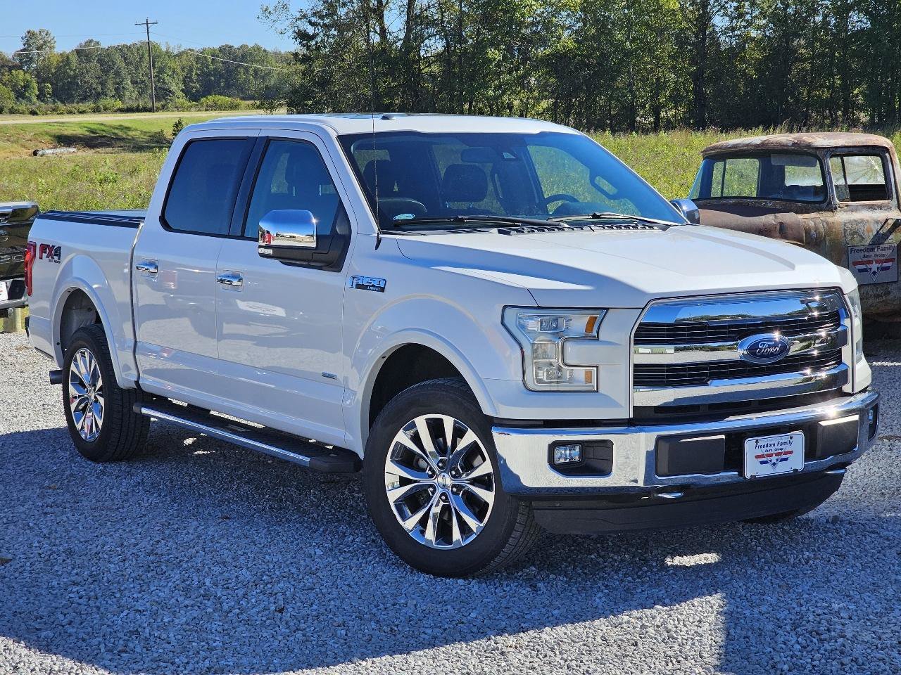 Used 2015 Ford F150 Lariat w/ Equipment Group 502A Luxury AWD/4WD image 2