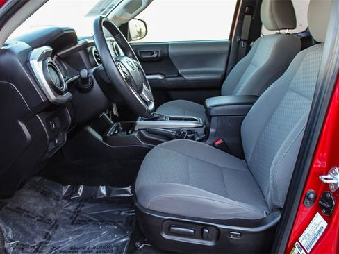 Used 2021 Toyota Tacoma SR5 image 17