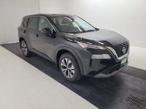 Used 2021 Nissan Rogue SV FWD image 13