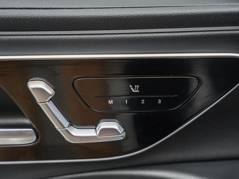 Used 2024 Mercedes-Benz E 350 4MATIC Sedan image 38