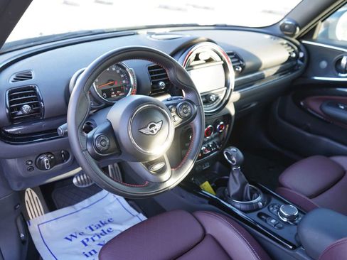Used 2017 MINI Cooper Clubman S image 9
